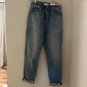 High waisted boyfriend jeans